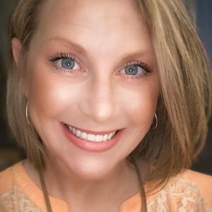 Meet your Posher, Leslie